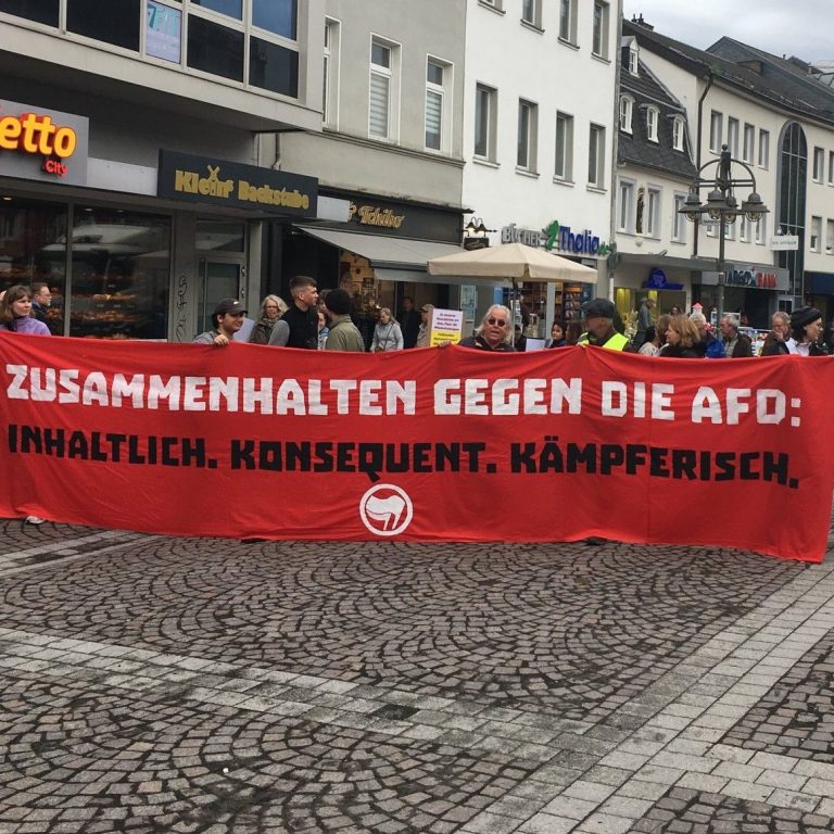 Friedliche Protestaktion gegen einen AfD-Stand in Brühl – 05.04.24