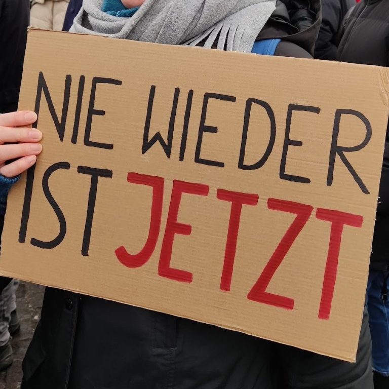 Meldeseite gegen Hetze